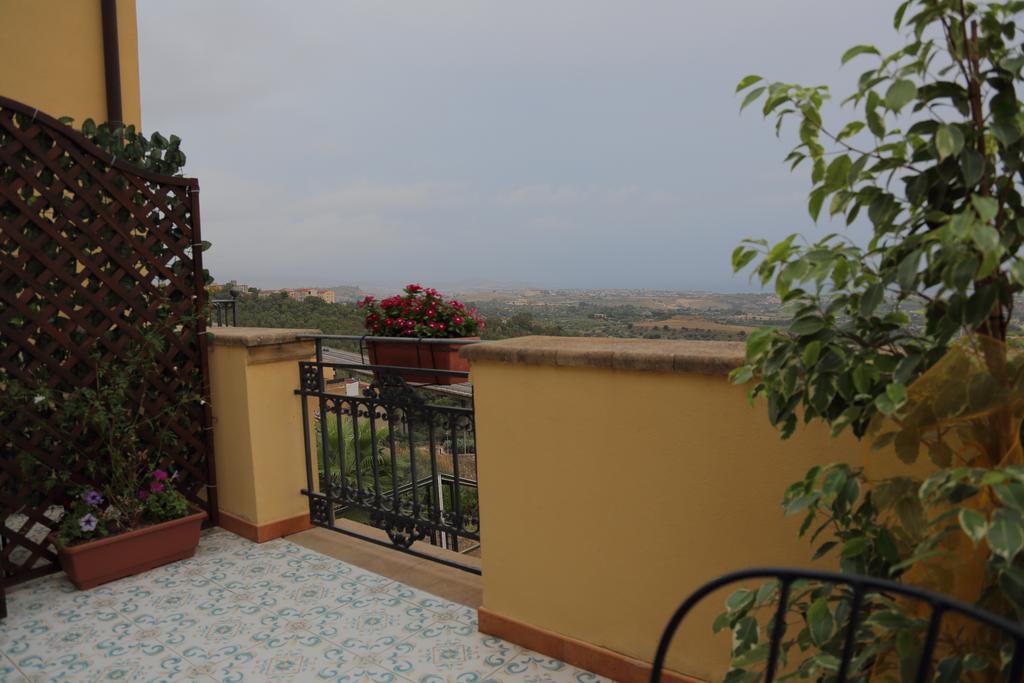 La Terrazza Sulla Valle Bed & Breakfast Agrigento Room photo